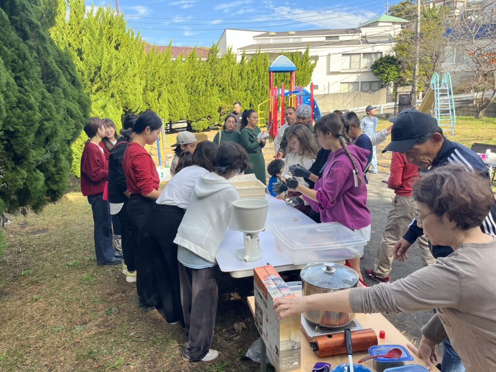 みんなでお餅ち作成　楽しそうです