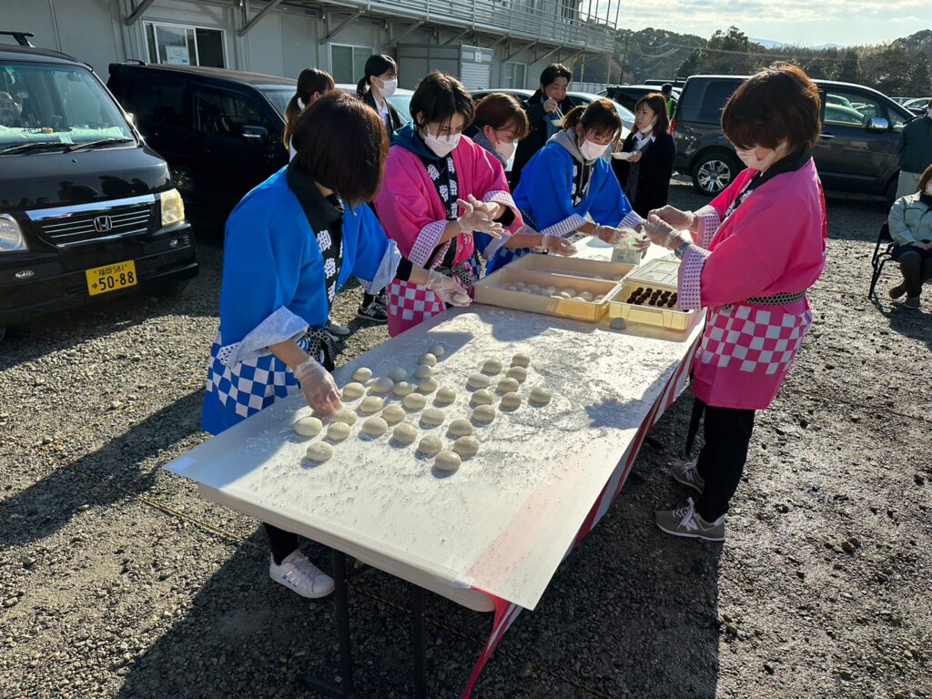 餅つき大会
