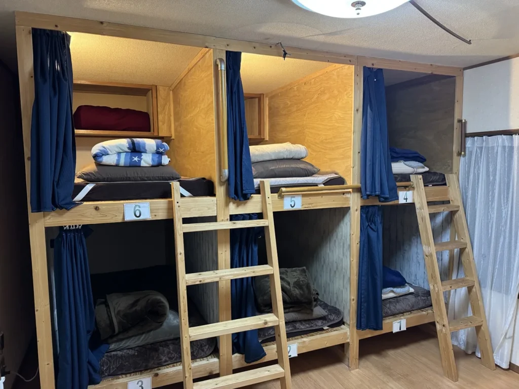 北海道仕入れ旅で宿泊した二段式ベッド